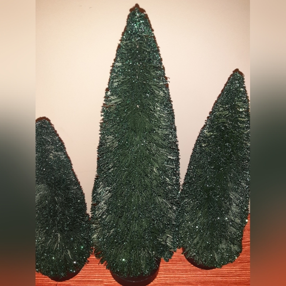 PLACE & TIME Green Glitter Bottle Sisal Brush Tree Christmas Holiday Trio 🎄🎄🎄 - Picture 2 of 4